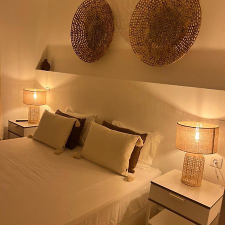 4U Lisbon VI Guesthouse Airport Экстерьер фото